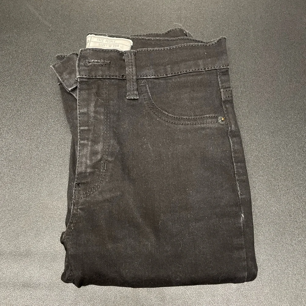 Free People Black Skinny Jeans - Size 25R - Picture 5 of 6